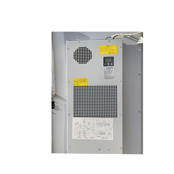 How much does it cost to lay fiber optic cable per meter in a cable tray 