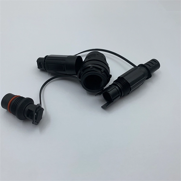 How to connect fiber optic cables in a passive optical splitter 