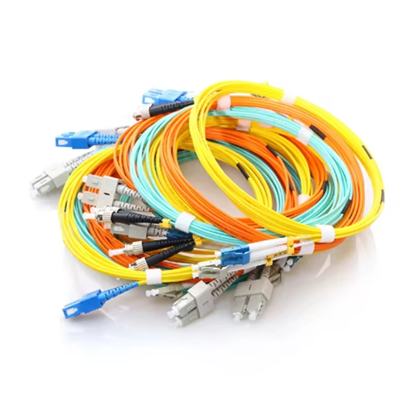 The fiber optic connector light remains on 